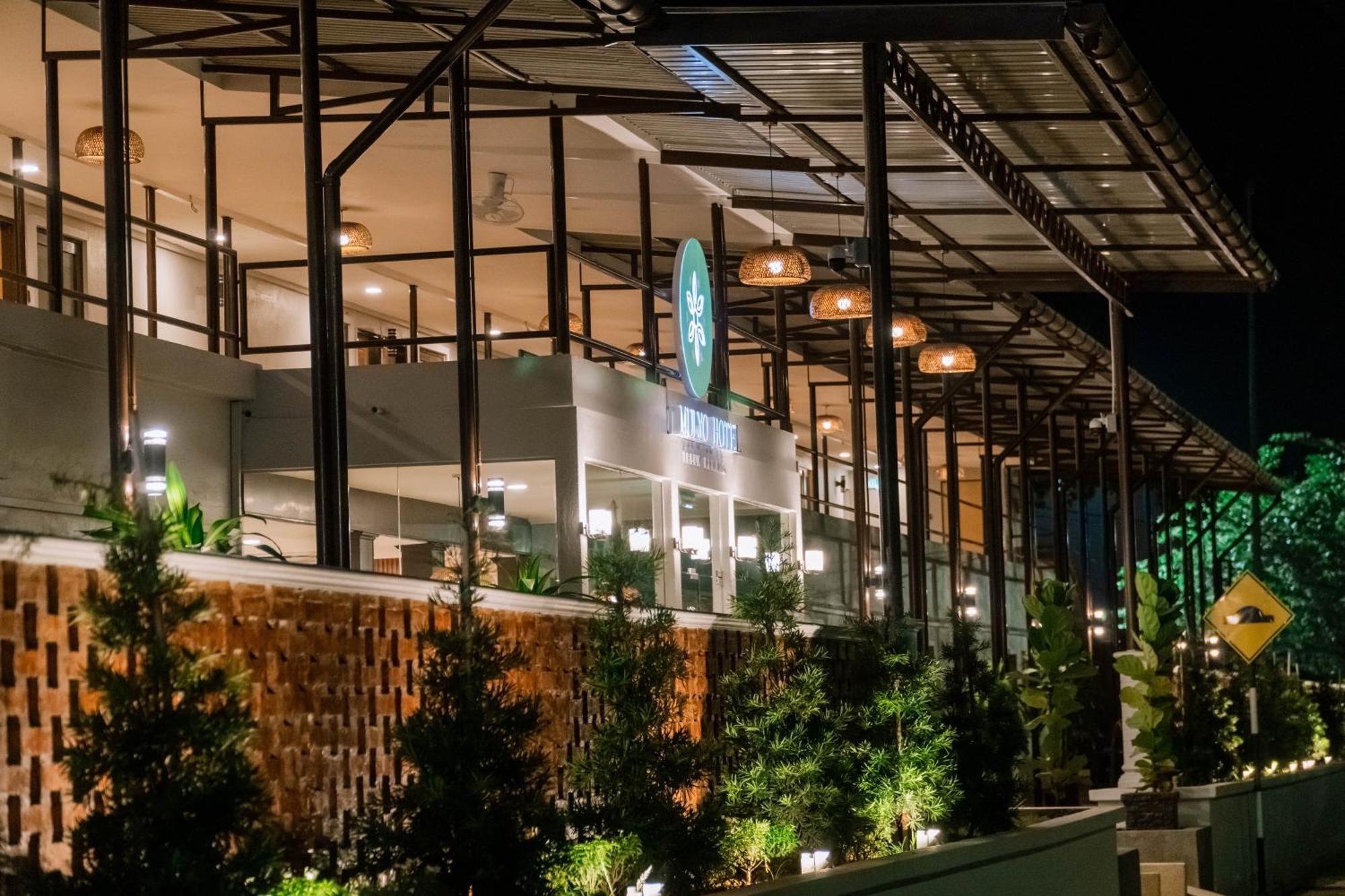 Mulyo Hotel Port Dickson Buitenkant foto